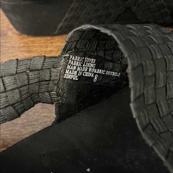 Yellow Box Sandals - Picture 4 of 5